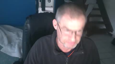 Snapshot of geronemo62 chatting on 15, 10, 2025 geronemo62 online show from 15, 10, 2025