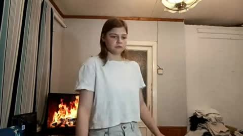 Snapshot of gertudeoh chatting on 3, 6, 2026 Alice online show from 3, 6, 2026