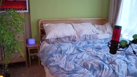 Snapshot of gessifossa chatting on 12, 11, 2025 Anna online show from 12, 11, 2025