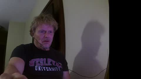 Snapshot of gethyn chatting on 1, 1, 2025 Gethyn online show from 1, 1, 2025