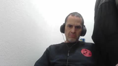 Snapshot of gezuz42069 chatting on 1, 2, 2026 gezuz42069 online show from 1, 2, 2026