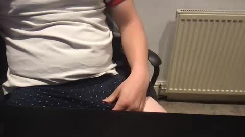 Snapshot of gfaulk9er chatting on 14, 4, 2026 gfaulk9er online show from 14, 4, 2026