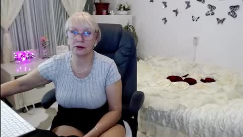 Ghertrudequeen online show from 6, 10, 2025