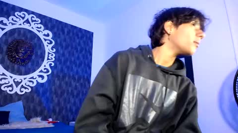 Your Girl  online show from 18, 12, 2025