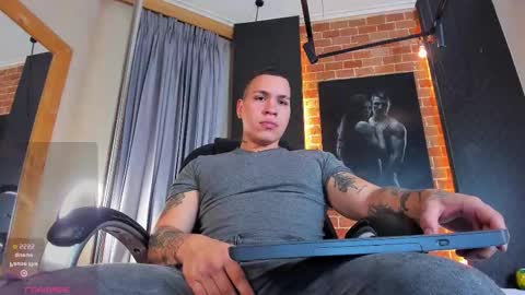 Snapshot of ghostman_1 chatting on 28, 10, 2025  1 online show from 28, 10, 2025