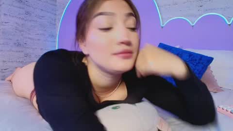 Snapshot of giaa_ross chatting on 14, 4, 2026 Gia online show from 14, 4, 2026