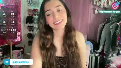 Snapshot of giaavalentinee chatting on 14, 3, 2026 Gia online show from 14, 3, 2026