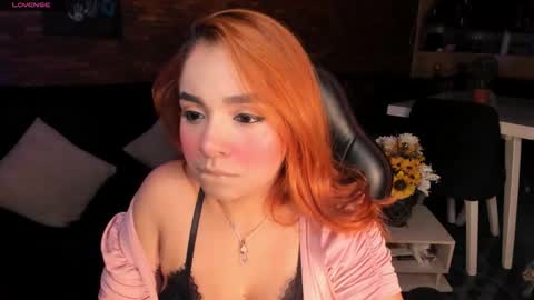 Snapshot of giabrook chatting on 11, 10, 2025 Gia  online show from 11, 10, 2025