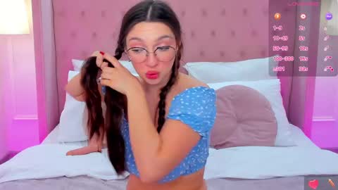 Gia online show from 4, 3, 2025