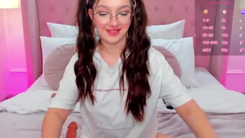 Gia online show from 9, 3, 2025