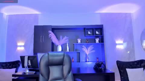 Gia Ferrera online show from 16, 1, 2026