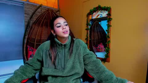 Snapshot of giafu chatting on 5, 1, 2025 Gia online show from 5, 1, 2025