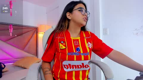 Snapshot of giafu chatting on 13, 1, 2025 Gia online show from 13, 1, 2025