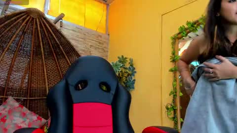 Snapshot of giafu chatting on 9, 2, 2025 Gia online show from 9, 2, 2025