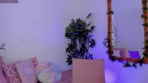 Snapshot of giafu chatting on 12, 11, 2025 Gia online show from 12, 11, 2025