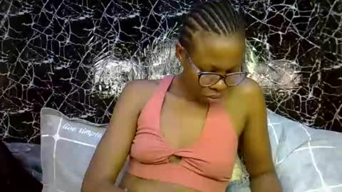 Snapshot of gianna_012 chatting on 16, 1, 2026 ENNY online show from 16, 1, 2026