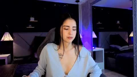 Gia online show from 2, 12, 2025