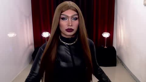 Snapshot of giaxxx01 chatting on 13, 12, 2024 Gia X online show from 13, 12, 2024
