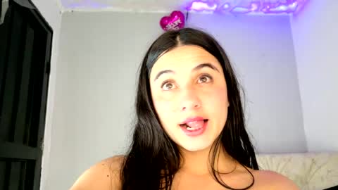 Snapshot of gigi_loved chatting on 21, 4, 2026 Gigi online show from 21, 4, 2026