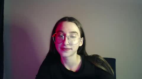 Gigi online show from 20, 2, 2025