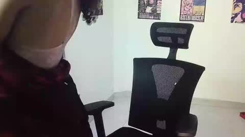 Snapshot of gigi_scott_ chatting on 5, 12, 2025 GIGI STCOTT online show from 5, 12, 2025