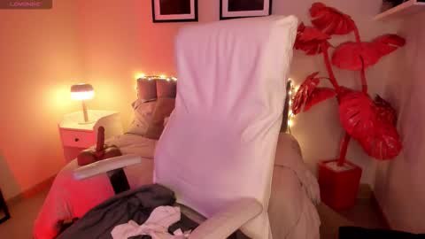 GIGI online show from 12, 2, 2026