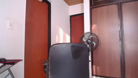 Snapshot of gigimiler8 chatting on 19, 2, 2025 Sharlotte  online show from 19, 2, 2025