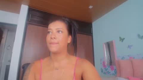 Snapshot of gigimiler8 chatting on 7, 10, 2025 Sharlotte  online show from 7, 10, 2025