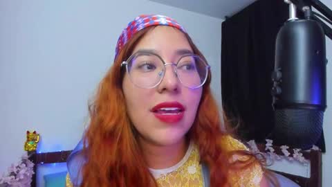 gigimooon online show from 15, 11, 2025