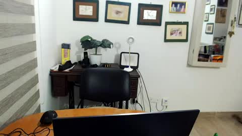 Snapshot of gikitrans chatting on 14, 6, 2026 gikitrans online show from 14, 6, 2026