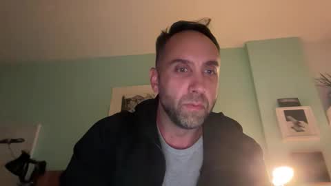 Snapshot of gilber10101 chatting on 17, 10, 2025 gilber10101 online show from 17, 10, 2025