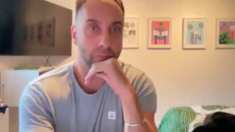 Snapshot of gilber10101 chatting on 17, 10, 2025 gilber10101 online show from 17, 10, 2025