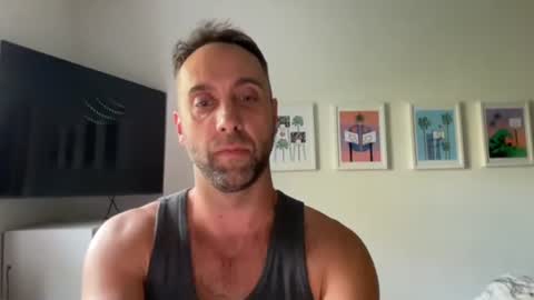 Snapshot of gilber10101 chatting on 18, 10, 2025 gilber10101 online show from 18, 10, 2025