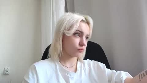 Snapshot of gimmeemily chatting on 2, 5, 2026 gimmeemily online show from 2, 5, 2026