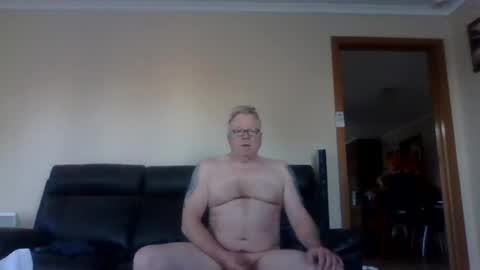 Snapshot of gimmmieoooo chatting on 1, 8, 2026 gimmmieoooo online show from 1, 8, 2026