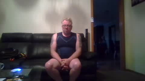 Snapshot of gimmmieoooo chatting on 6, 8, 2026 gimmmieoooo online show from 6, 8, 2026