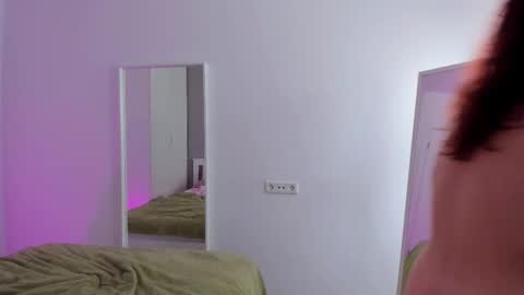 Snapshot of gin_yoon chatting on 21, 2, 2025 Gin online show from 21, 2, 2025