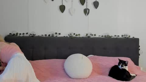 Snapshot of gin_yoon chatting on 19, 3, 2026 Gin online show from 19, 3, 2026