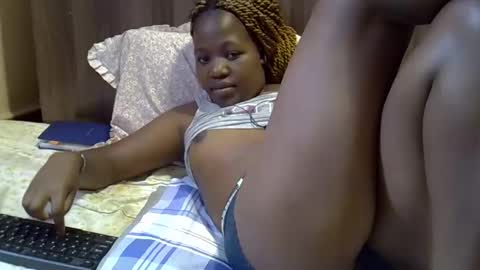 Snapshot of gina_sassy chatting on 19, 12, 2025 Adiliah online show from 19, 12, 2025