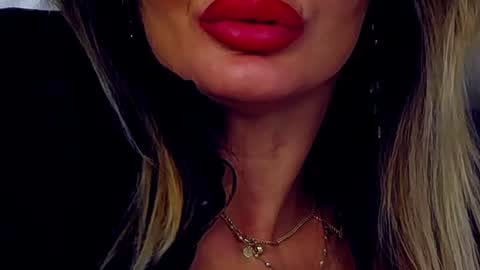 Snapshot of ginabear chatting on 6, 1, 2025 Gina online show from 6, 1, 2025