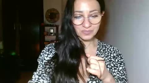 GinaONeon online show from 9, 3, 2025