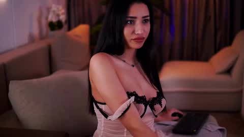 Gina online show from 12, 3, 2025