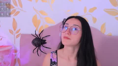 Snapshot of ginevra_esposito chatting on 16, 10, 2025 Ginn online show from 16, 10, 2025