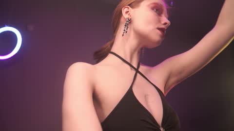        im expecting 350 thumbs up on my altar   online show from 9, 1, 2026