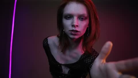        im expecting 350 thumbs up on my altar   online show from 3, 4, 2026