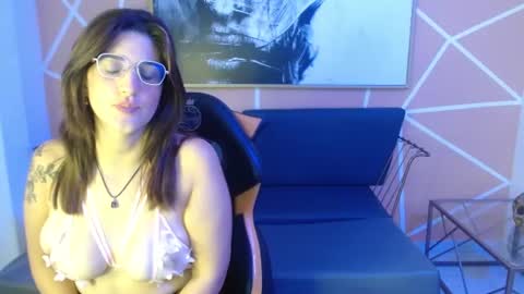 Vanessa online show from 4, 8, 2026