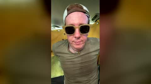 gingerbeer82 online show from 17, 5, 2026