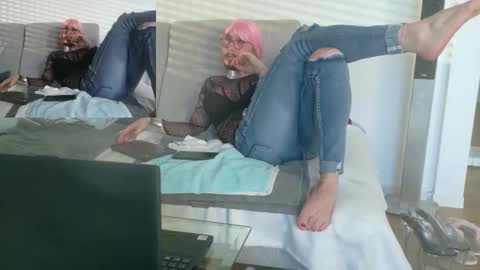 Snapshot of gingerpink1911 chatting on 8, 10, 2025 GingerPink online show from 8, 10, 2025