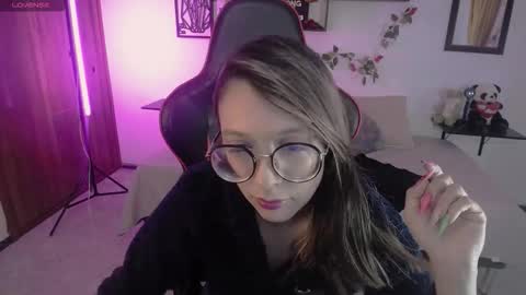 ginny11_ online show from 17, 3, 2026