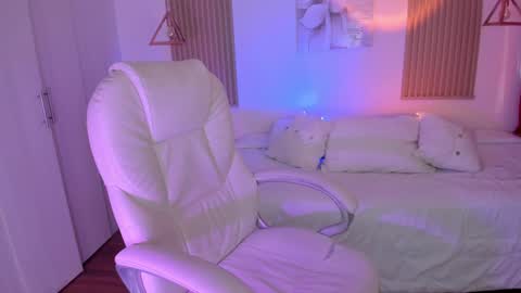 Kendall online show from 13, 1, 2025